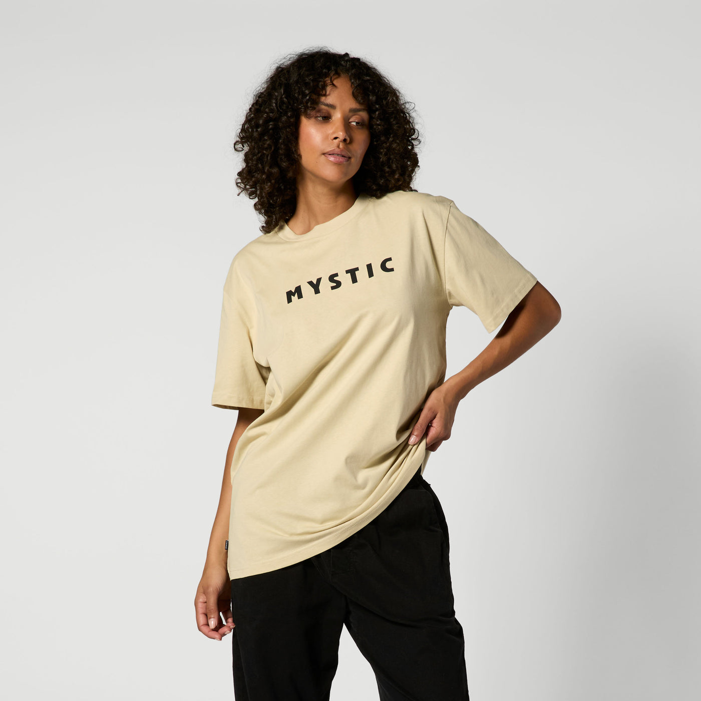 Mystic - Brand Tee - Pale Khaki - 2026