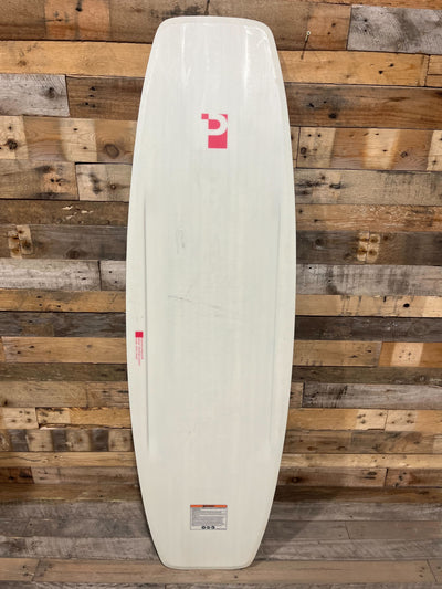 Hyperlite - Pleasure Wakeboard 148- 2024 Ex Demo