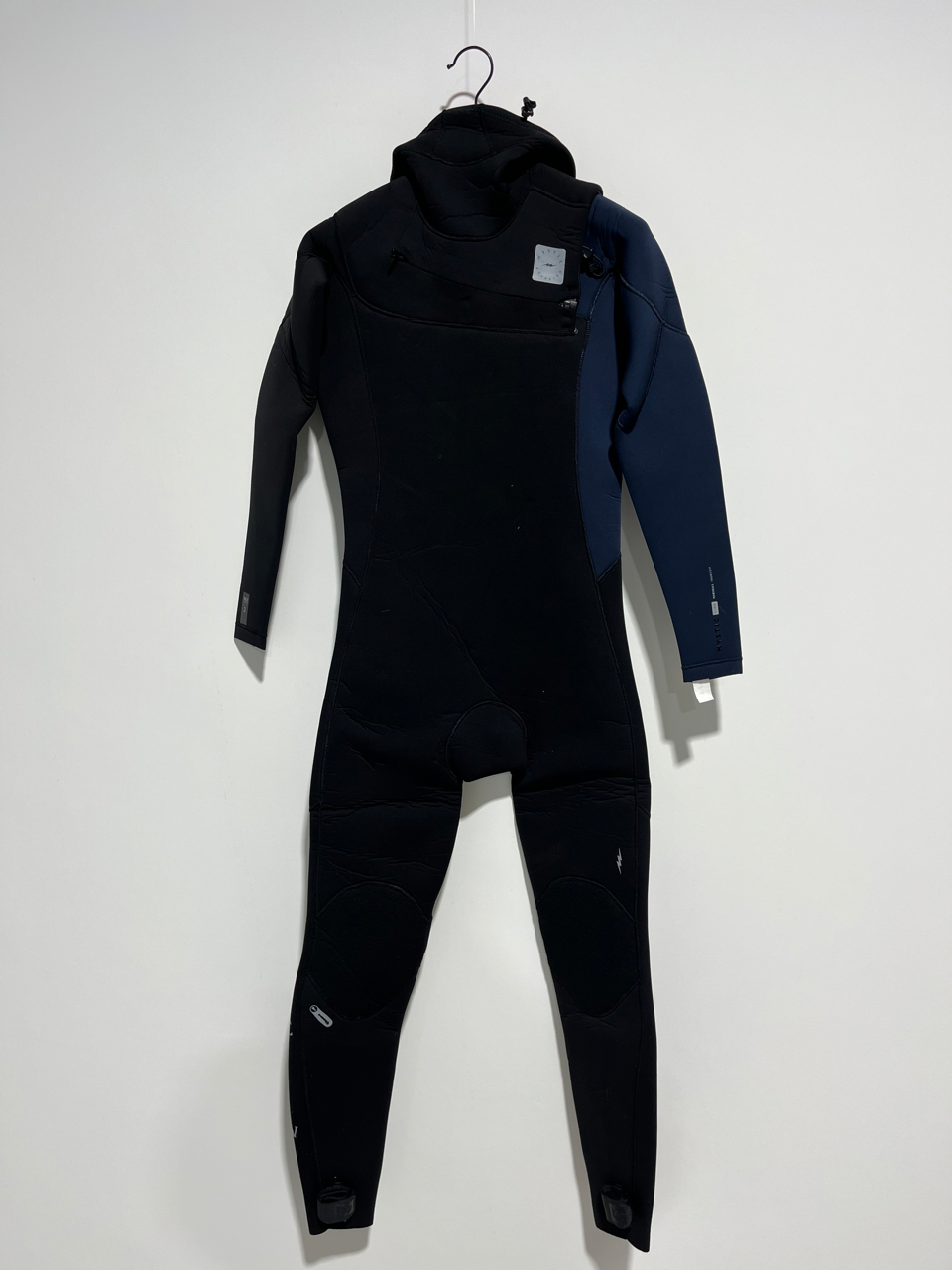 23 - Mystic - Marshall Hooded Fullsuit 5/3mm Fzip - Blk - L - Ex Display