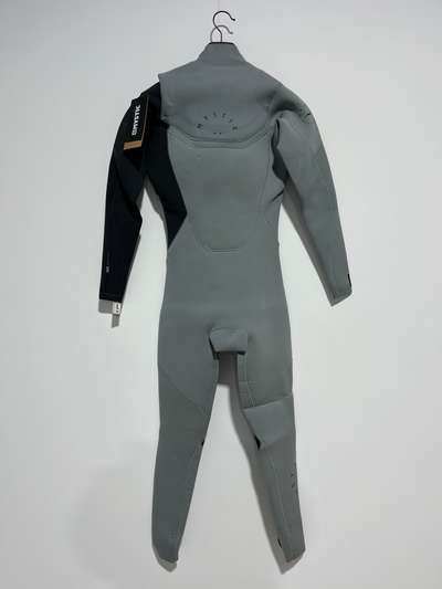 23 - Mystic - Marshall Fullsuit 3/2mm Fzip - Light Grey - L - Ex Display