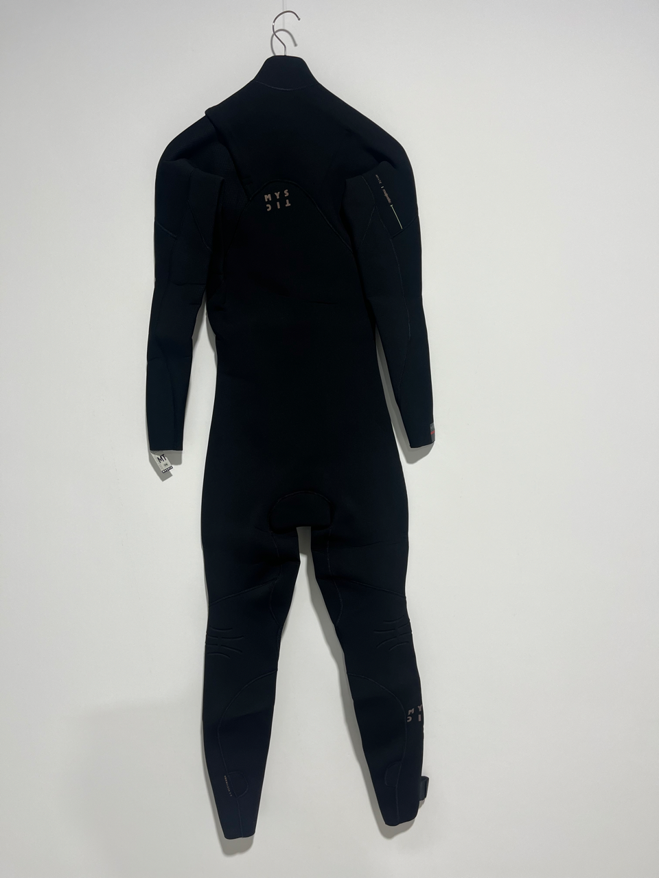 25 - Mystic Majestic Fullsuit 3/2mm Fzip - Black - MT - Ex Display