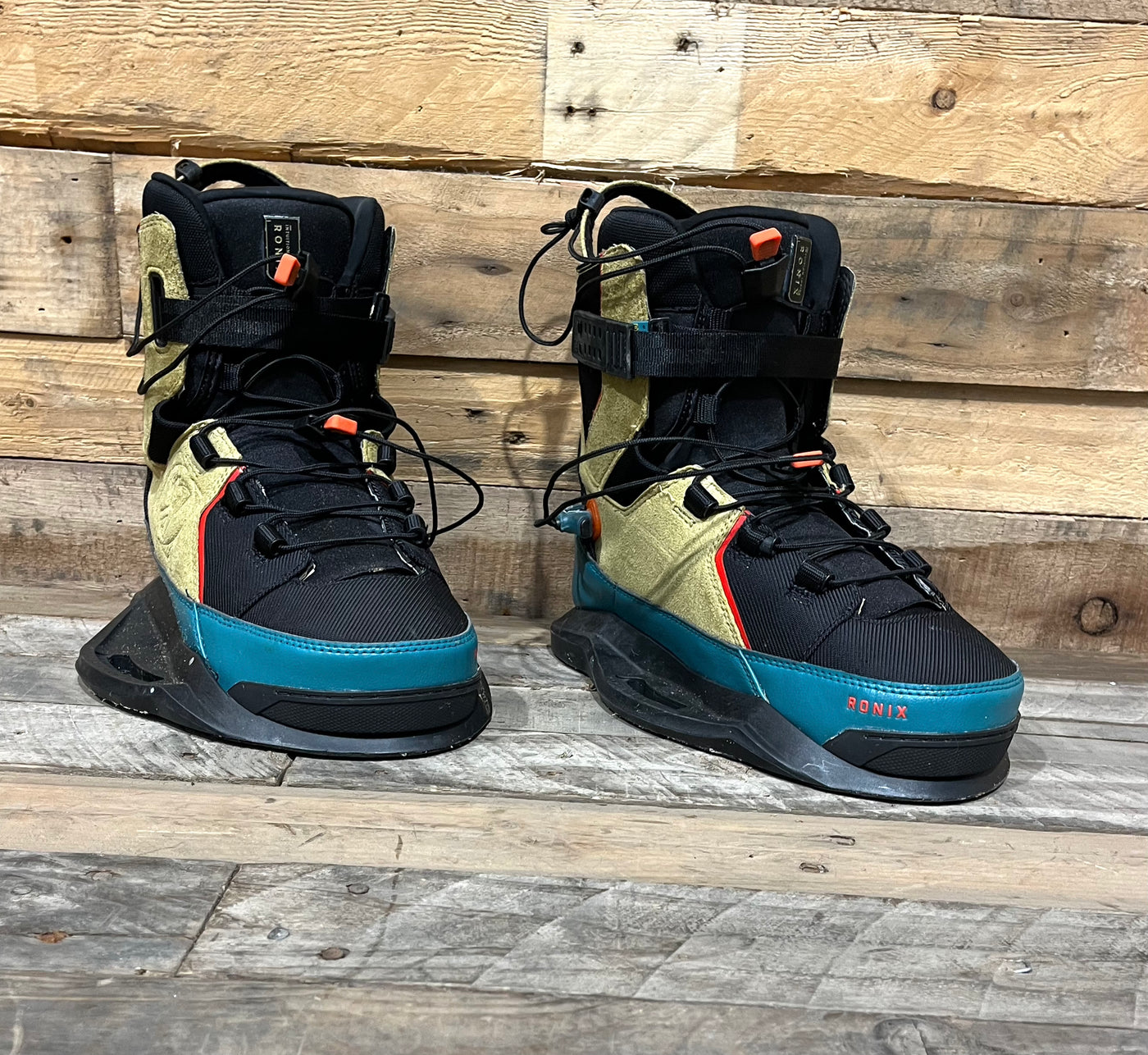 Ronix - Atmos EXP Boot - UK 8 - 2025 Ex Demo
