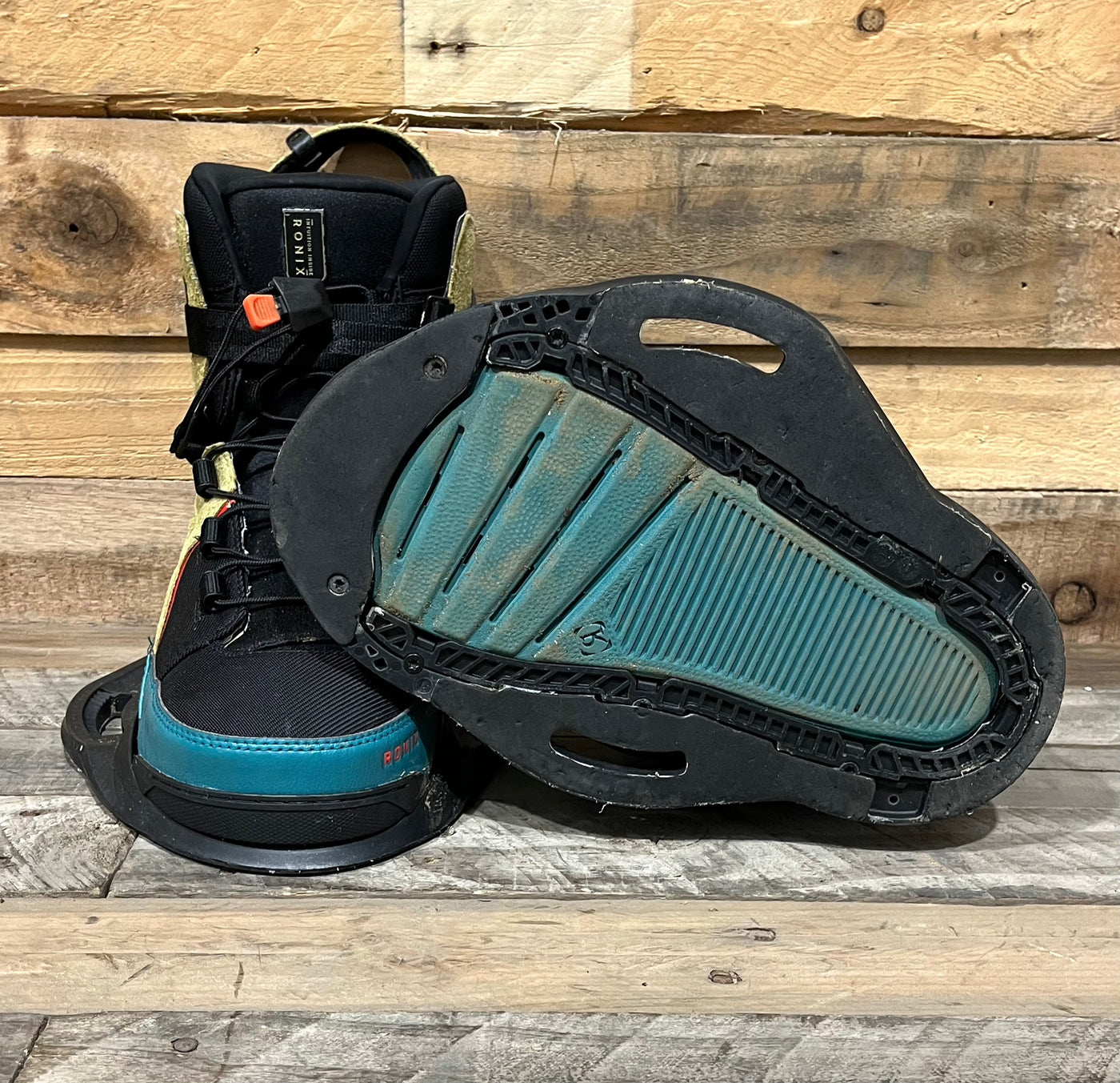 Ronix - Atmos EXP Boot - UK 8 - 2025 Ex Demo