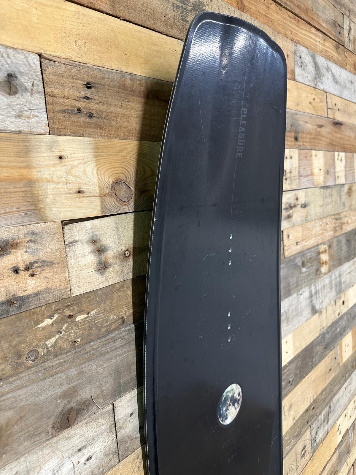 Hyperlite - Pleasure Wakeboard - 144 - 2025 Ex Demo
