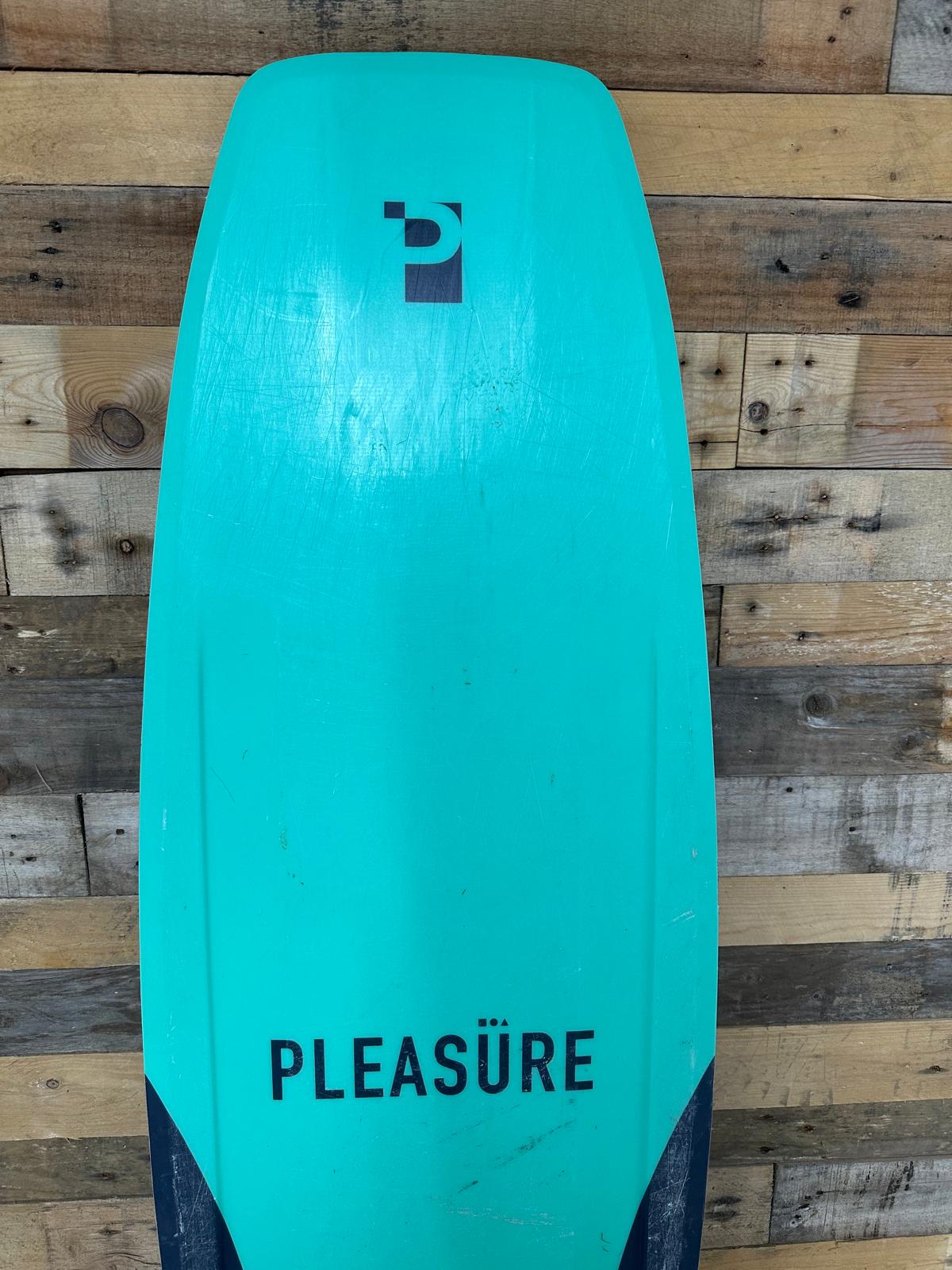 Hyperlite - Pleasure Wakeboard - 148 - 2025 Ex Demo