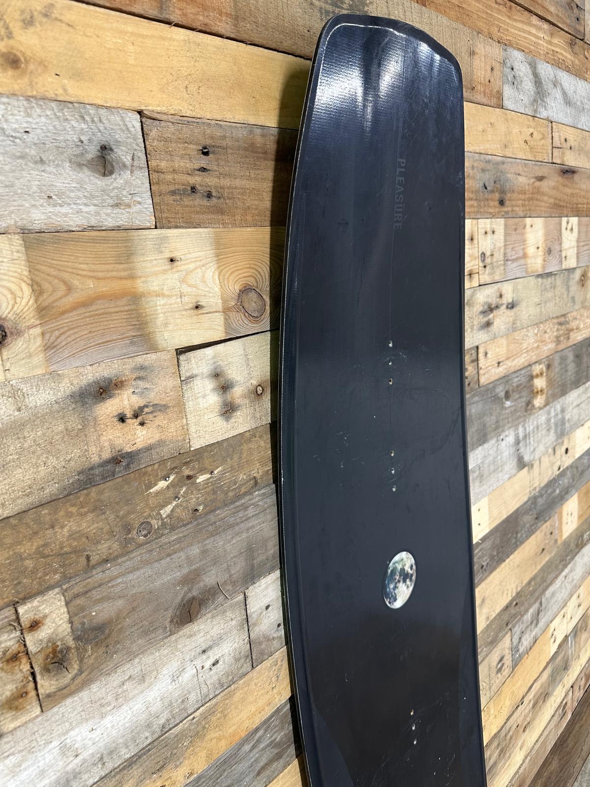 Hyperlite - Pleasure Wakeboard - 148 - 2025 Ex Demo