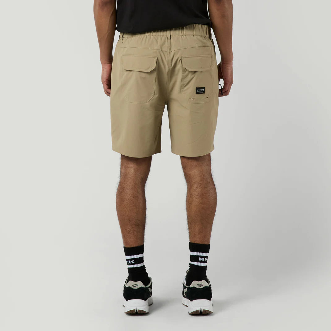 Mystic - Endure Hybrid Short - Sand - 2025