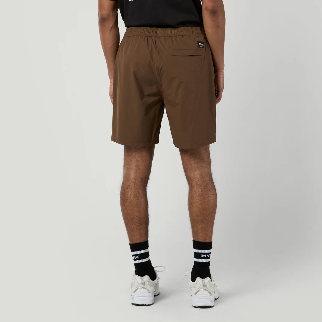 Mystic - Fusion Hybrid Short - Brown - 2025